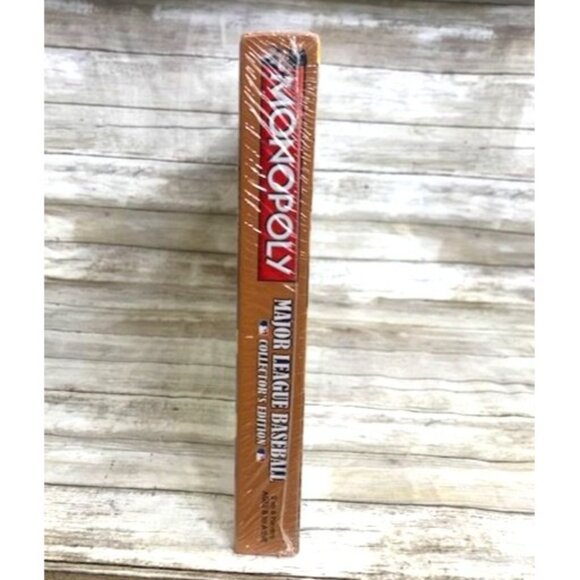 Monopoly Major League Baseball Collector's Edition Board Game - Picture 7 of 8